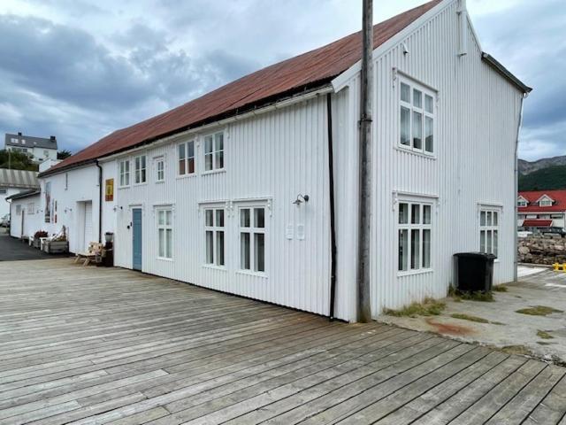 1. Etg I Dampskipsbrygga, Lodingen Havn Exterior photo